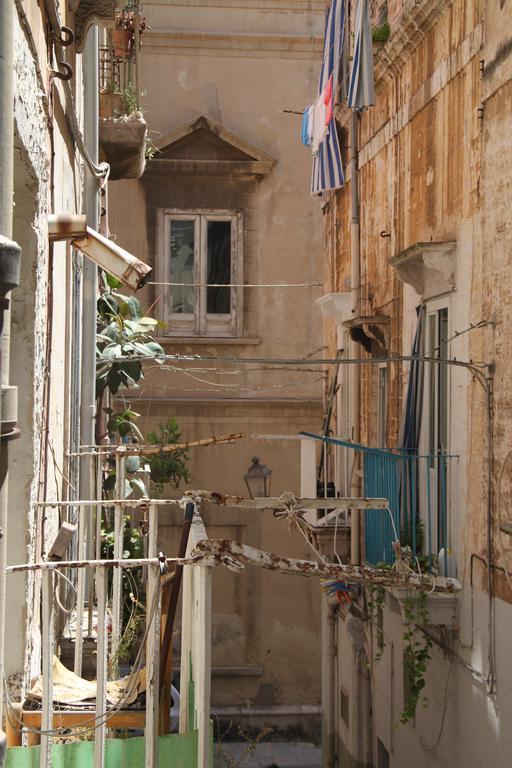Casa Vacanze Stella Maris Taranto Exterior foto